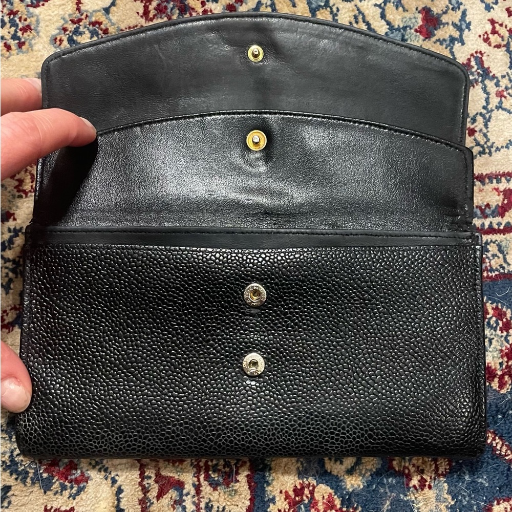 CHANEL Textured Black Crossbody Bag with Gold Chain - Picture 13 of 15